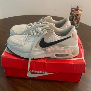 Lightly used air max